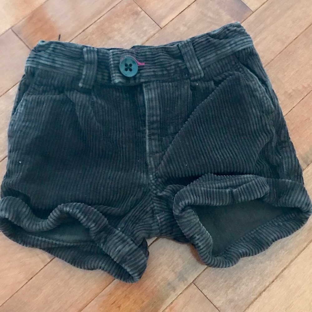 Gap brown corduroy shorts